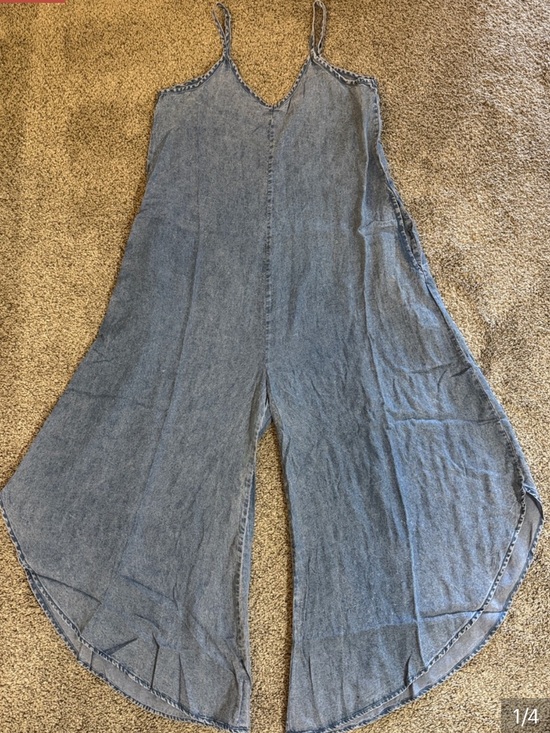 Zenana Signature Pants - Light Wash Denim Zenana Wide-leg jumpsuit w/ adjustable straps